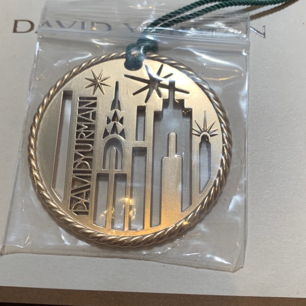 2024 David Yurman holiday ornament. New in plastic.